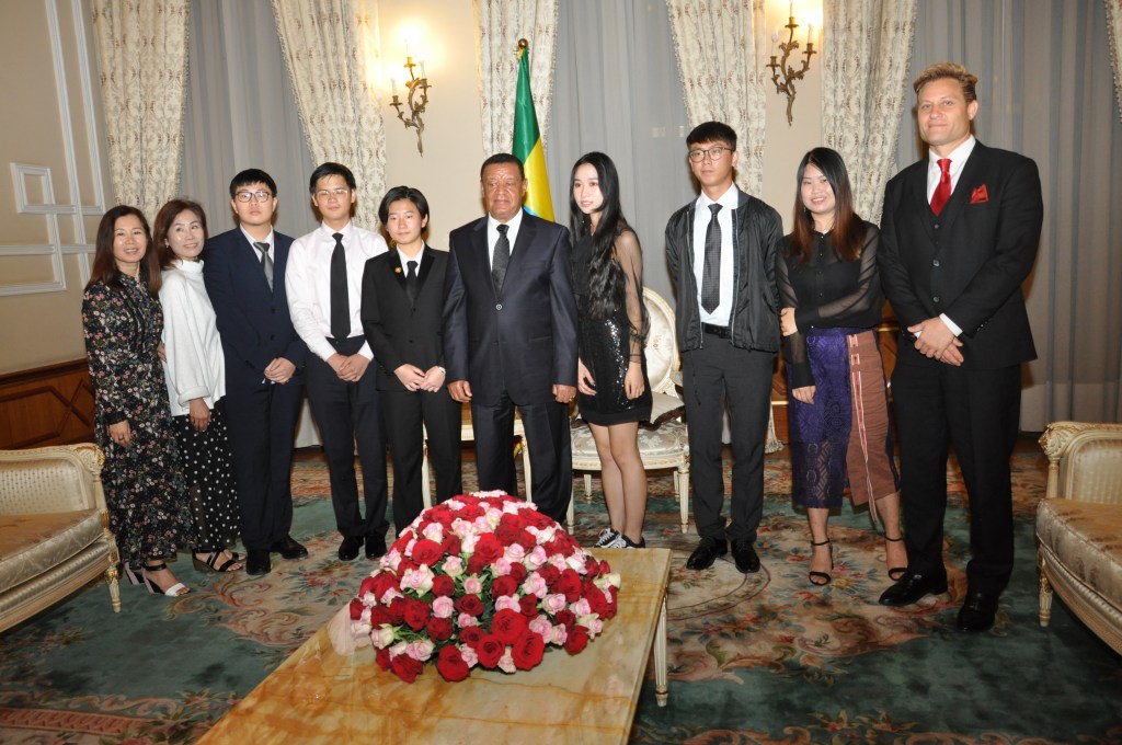 Picture seven of WOSL and some of the students meeting the president of Ethiopia at his residency
